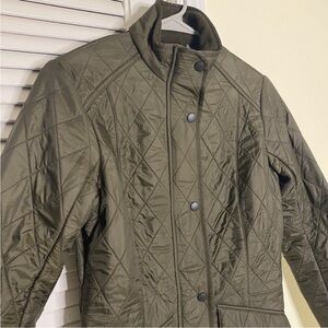 Barbour Shaped Flyweight Calvary Quilt Jacket Coat Size 4 Small Green Womens